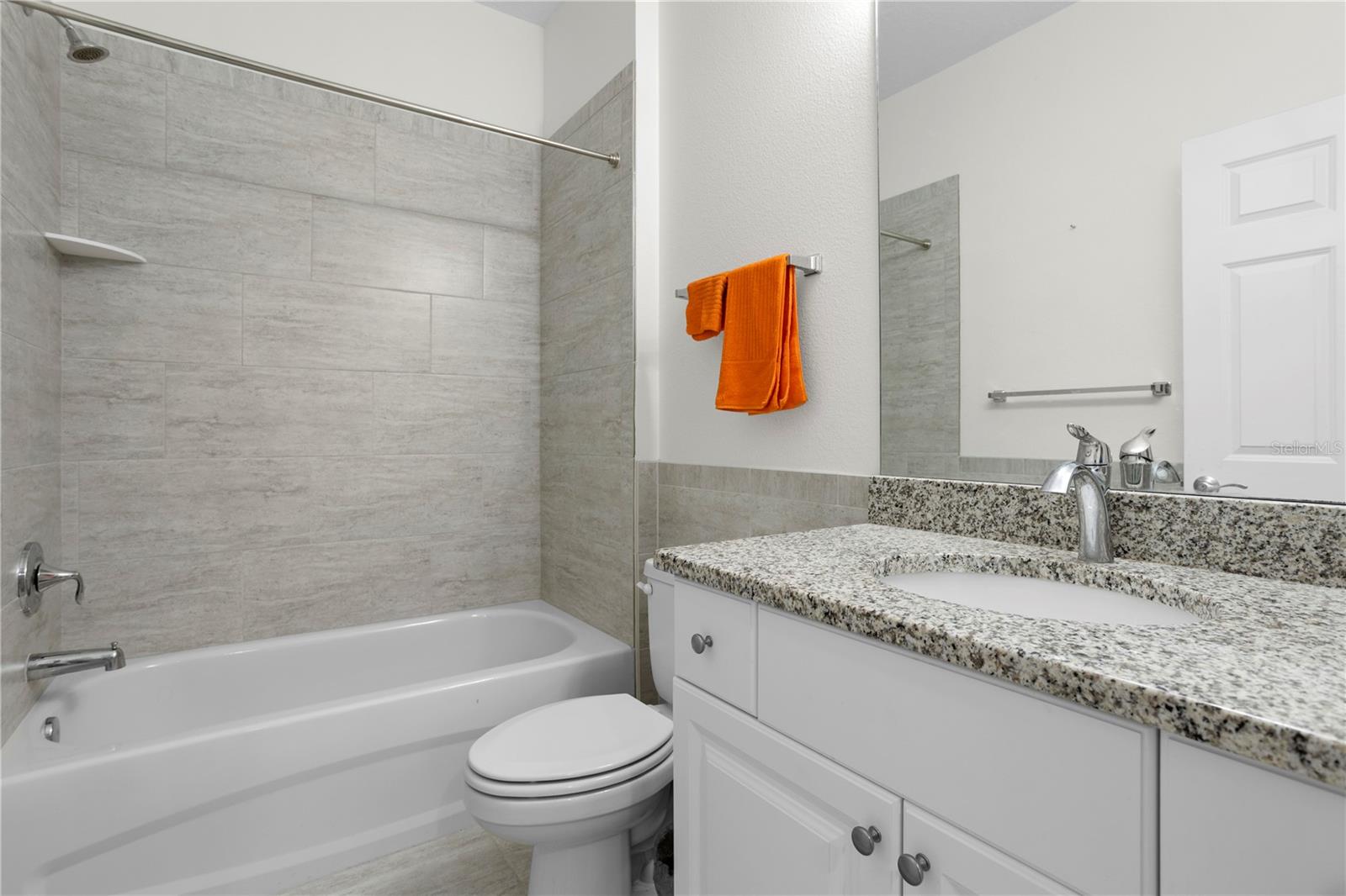Image 20 of 31 For 725 Grandview Avenue