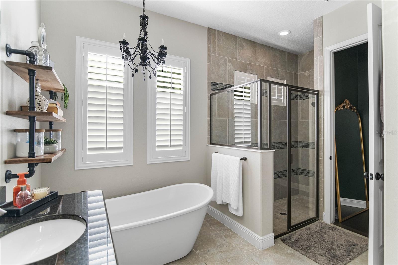 Image 18 of 70 For 557 Lake Cove Pointe Circle