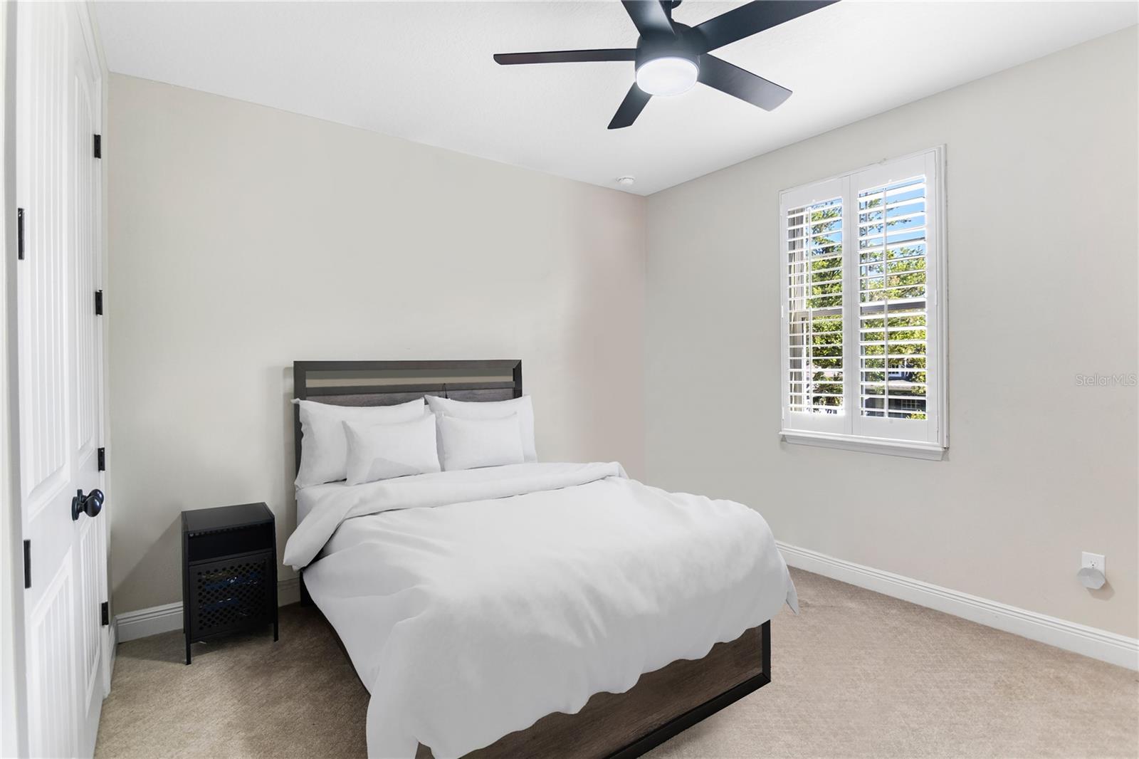 Image 38 of 70 For 557 Lake Cove Pointe Circle