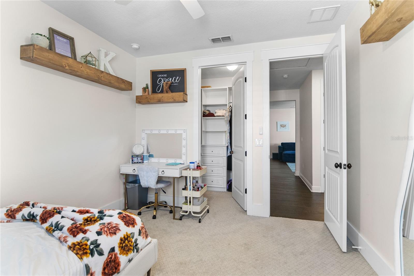 Image 45 of 70 For 557 Lake Cove Pointe Circle