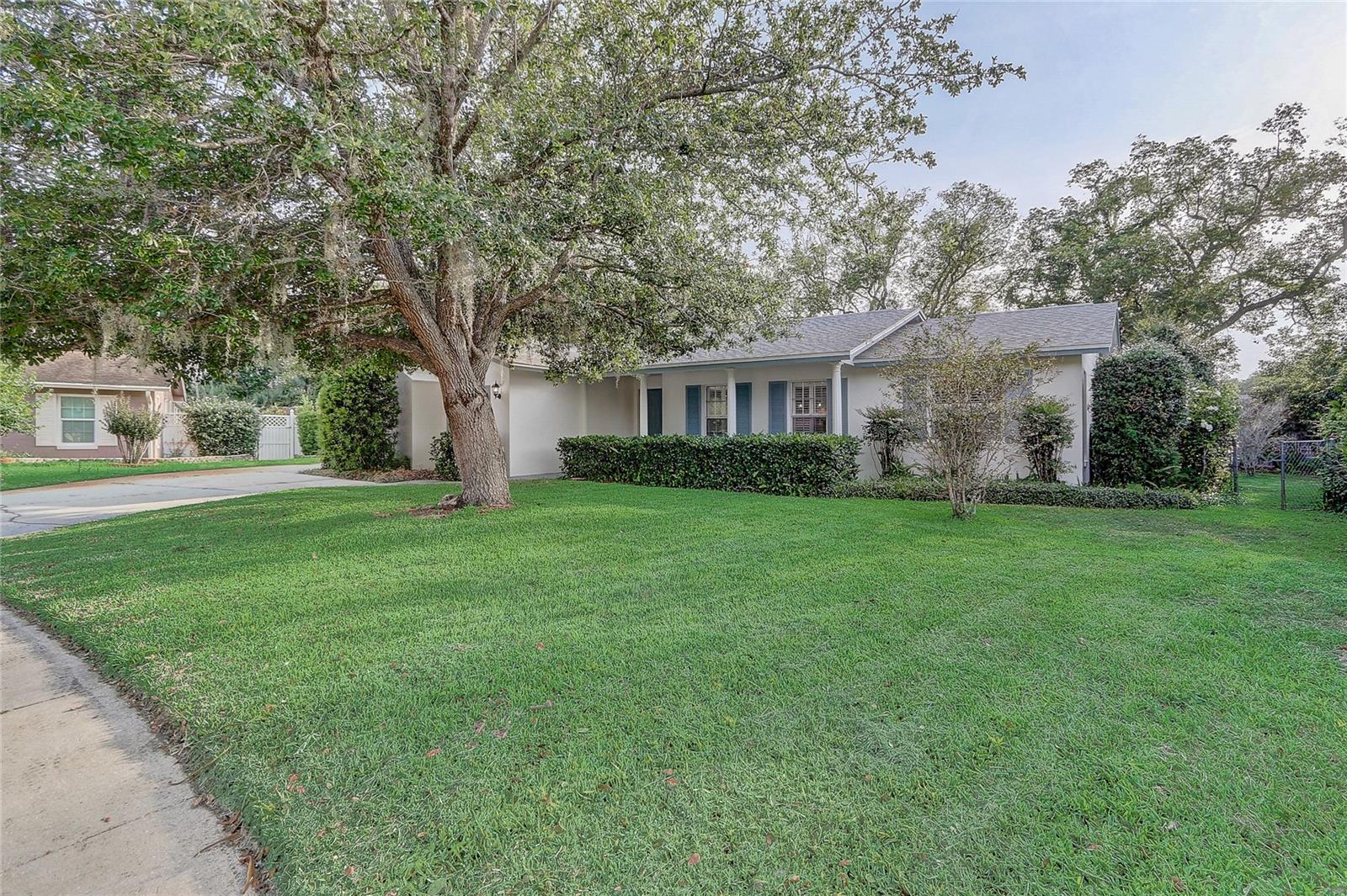 Image 2 of 38 For 3100 Las Palmas Drive