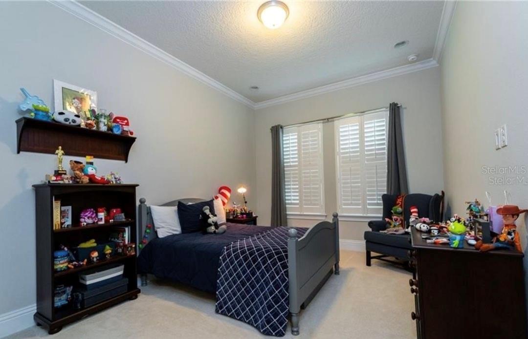 Image 16 of 19 For 10407 Warrick Street