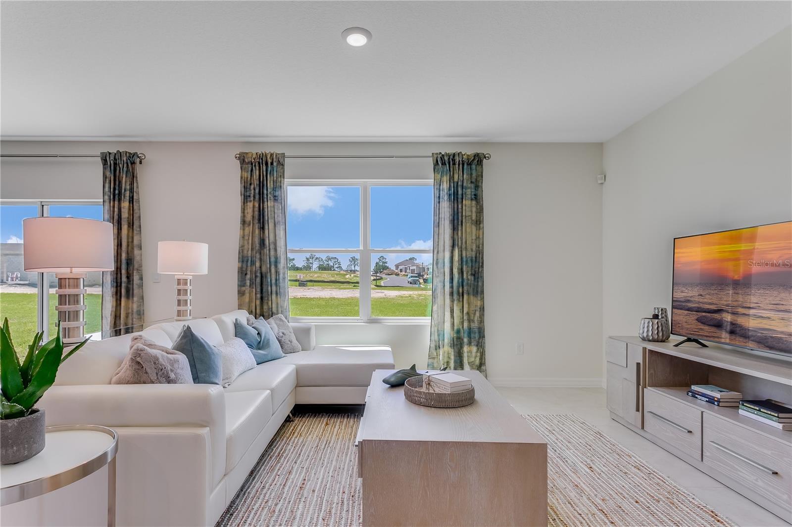 Image 10 of 35 For 279 Wisteria Court