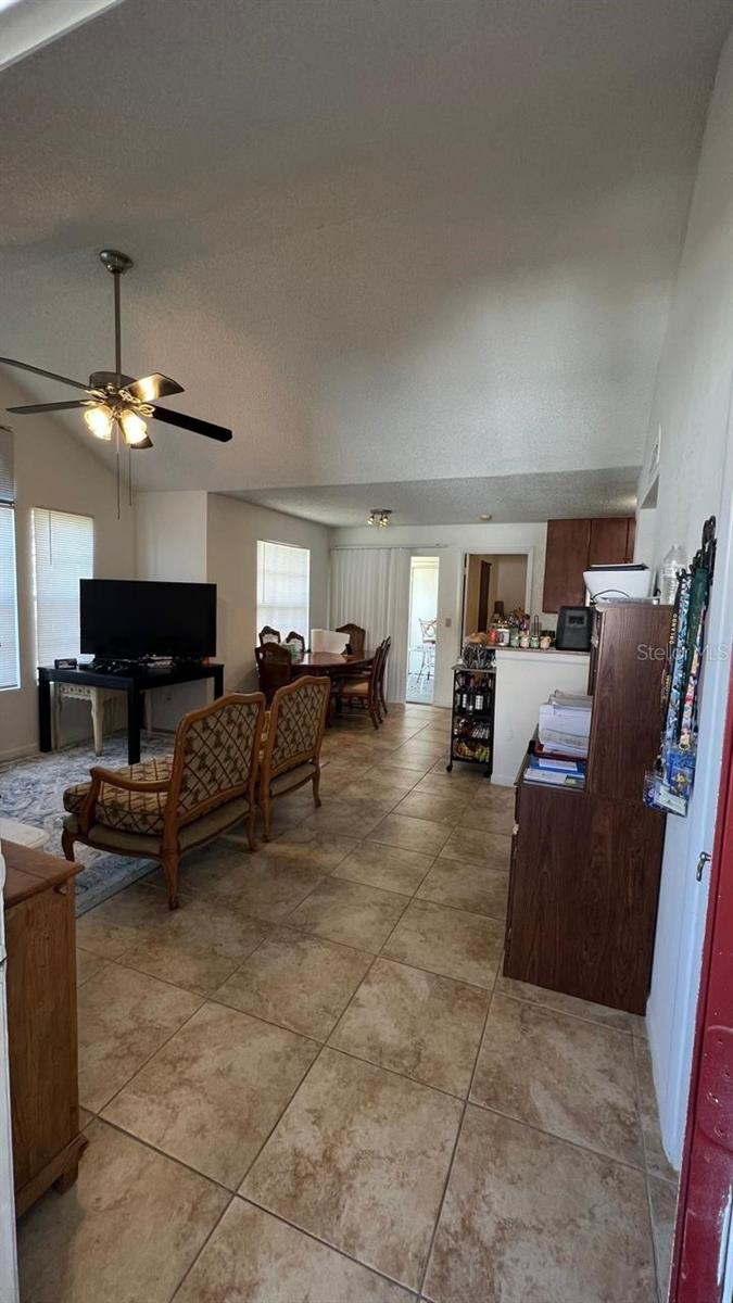 Image 5 of 18 For 11582 Westwood Boulevard 1428