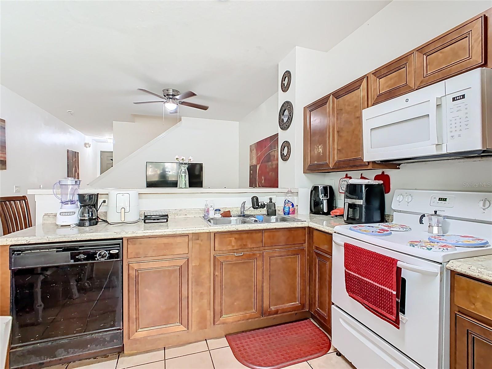 Image 13 of 41 For 2662 Mayaguana Street