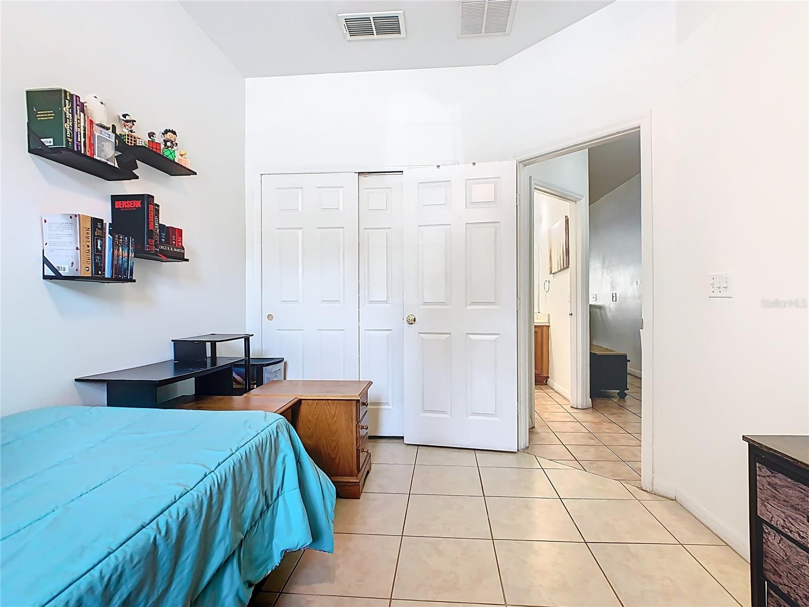 Image 26 of 41 For 2662 Mayaguana Street