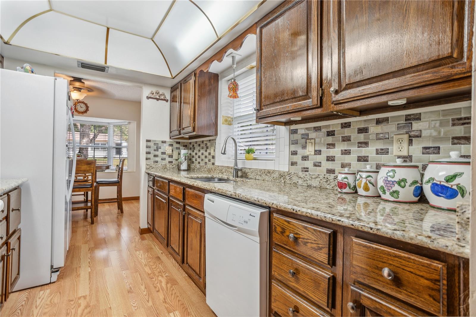Image 11 of 33 For 360 Pineview Street