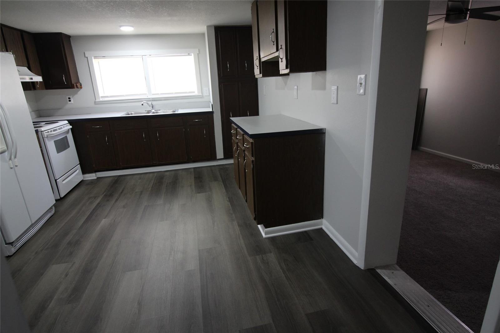 Image 6 of 19 For 9927 6th Avenue