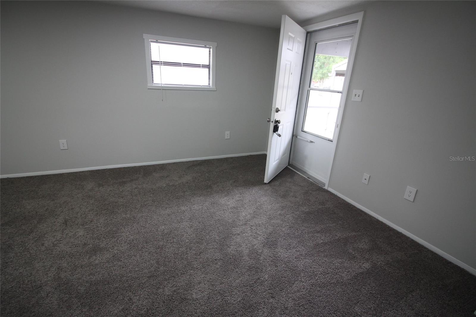 Image 9 of 19 For 9927 6th Avenue