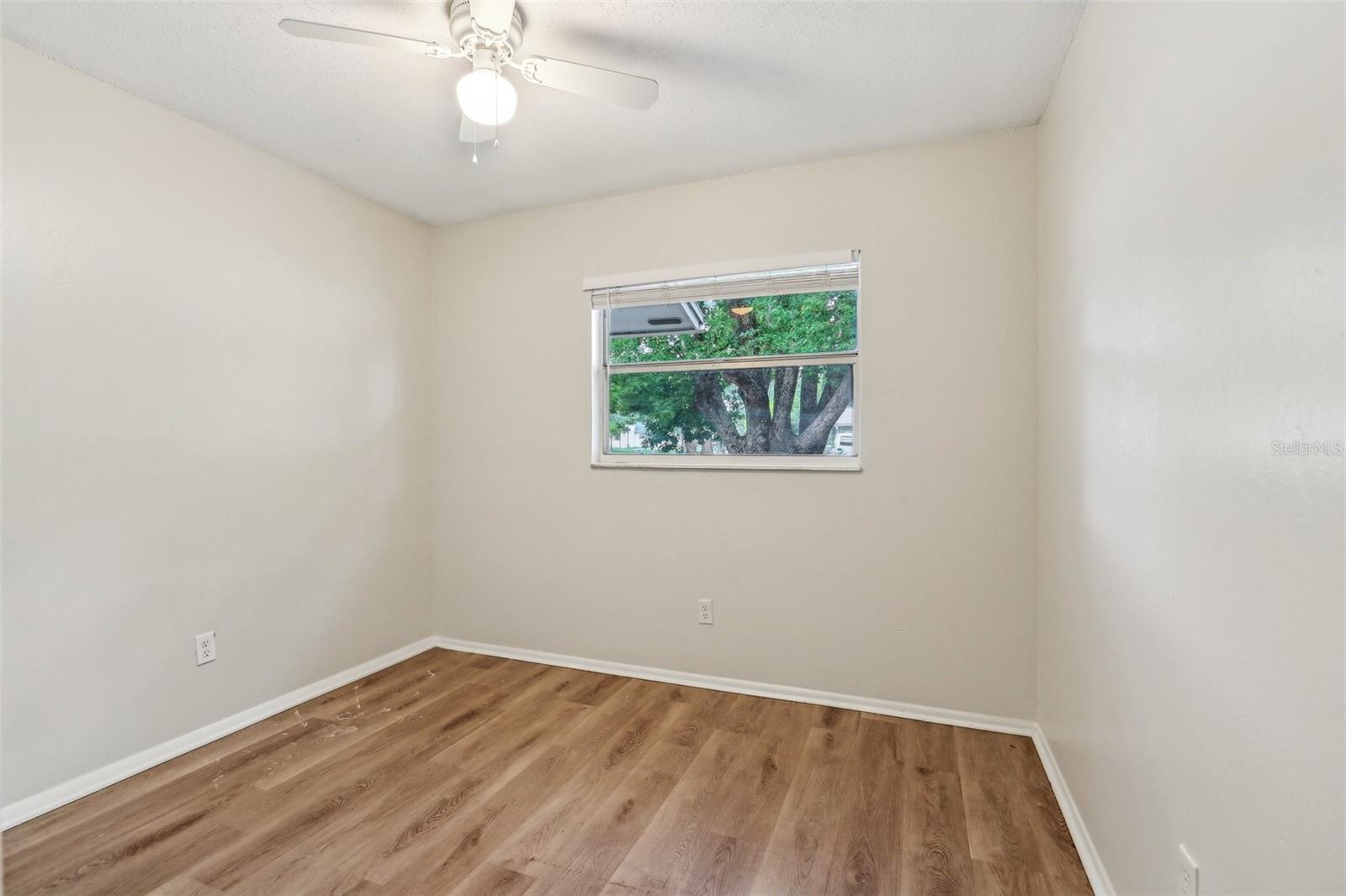 Image 13 of 29 For 384 Zinnia Drive