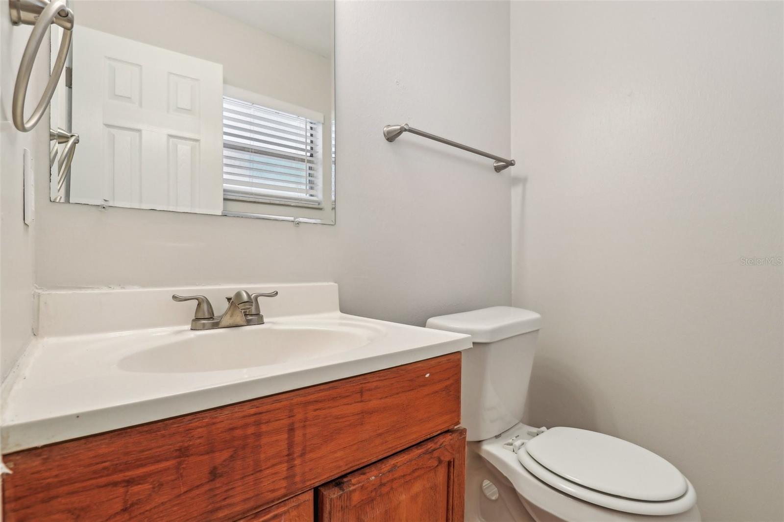 Image 20 of 29 For 384 Zinnia Drive
