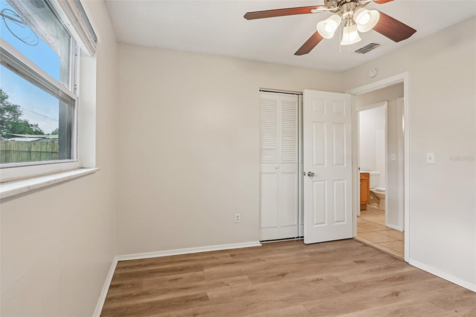 Image 22 of 29 For 384 Zinnia Drive
