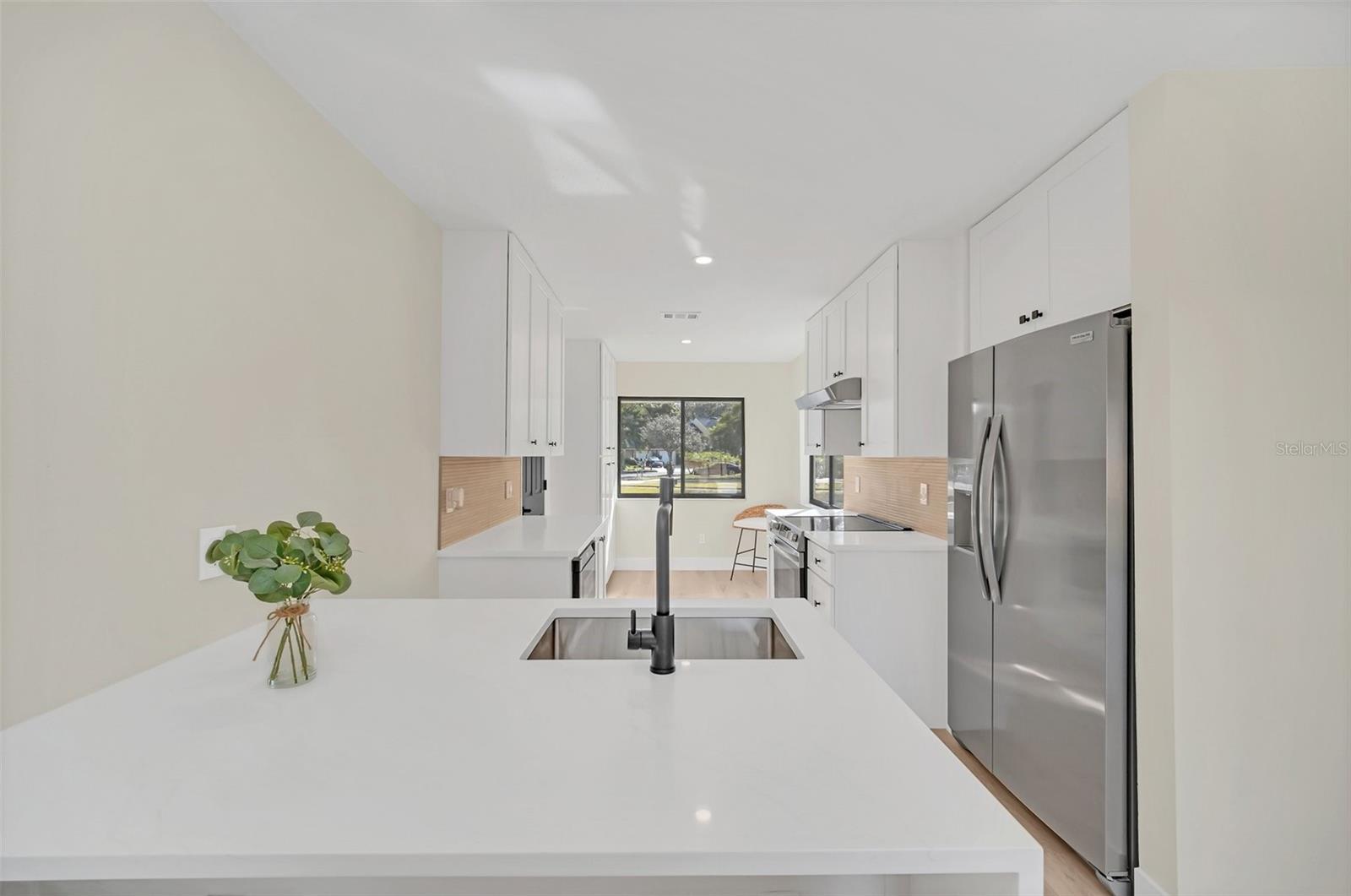 Image 19 of 50 For 8244 Limetree