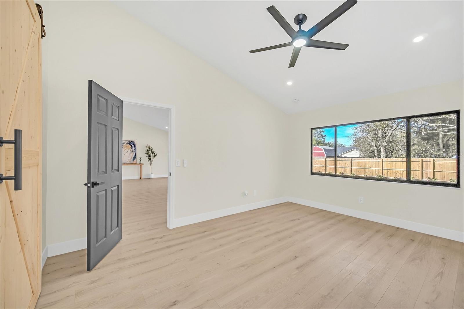 Image 27 of 50 For 8244 Limetree
