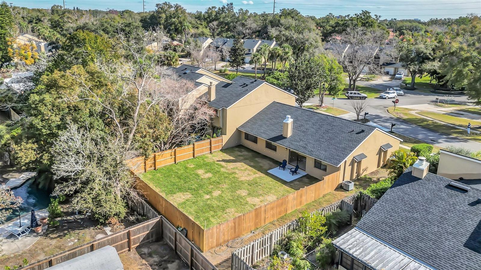 Image 48 of 50 For 8244 Limetree