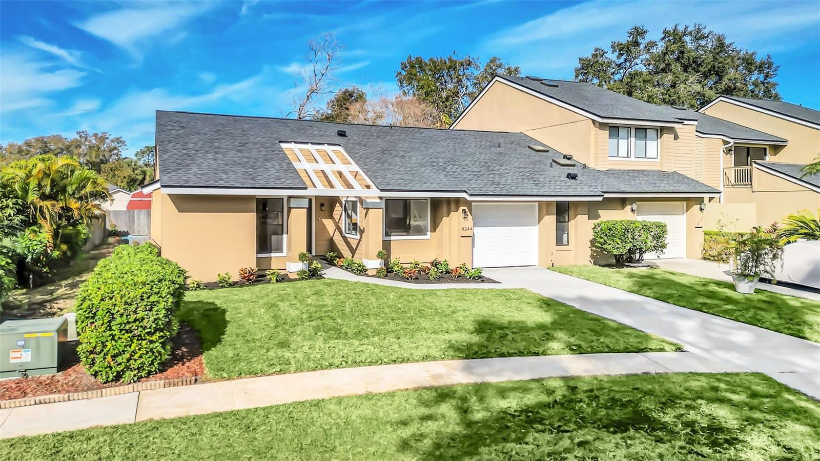 Image 6 of 50 For 8244 Limetree