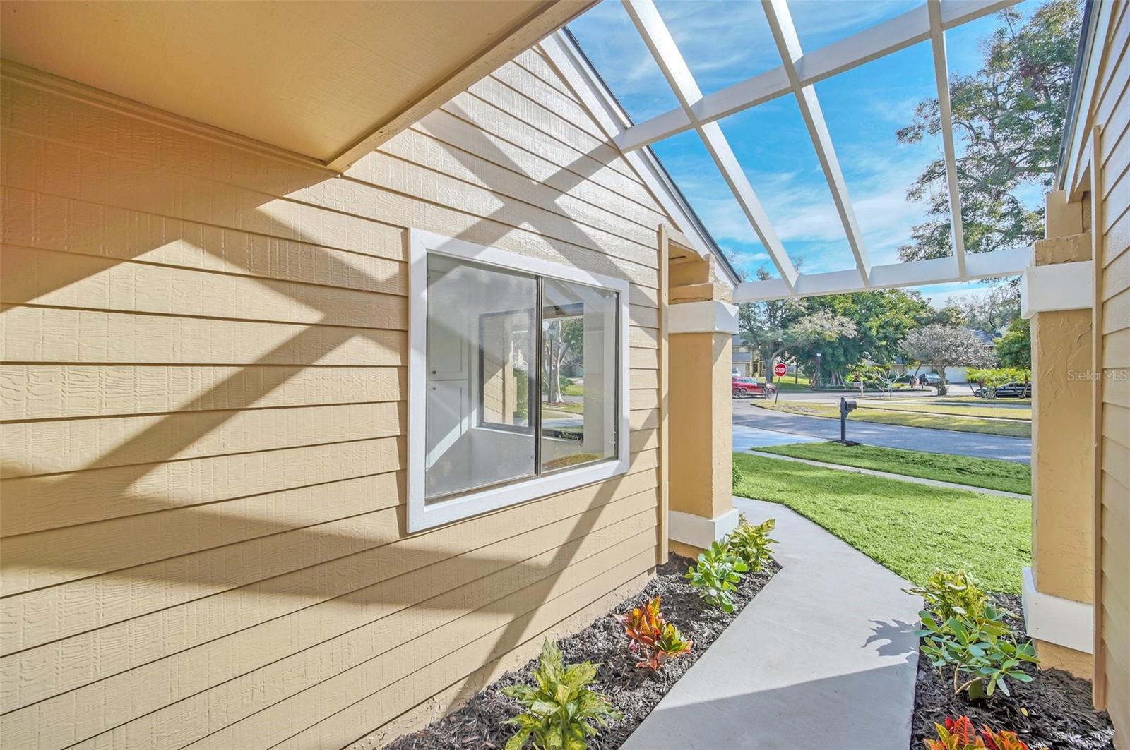 Image 9 of 50 For 8244 Limetree