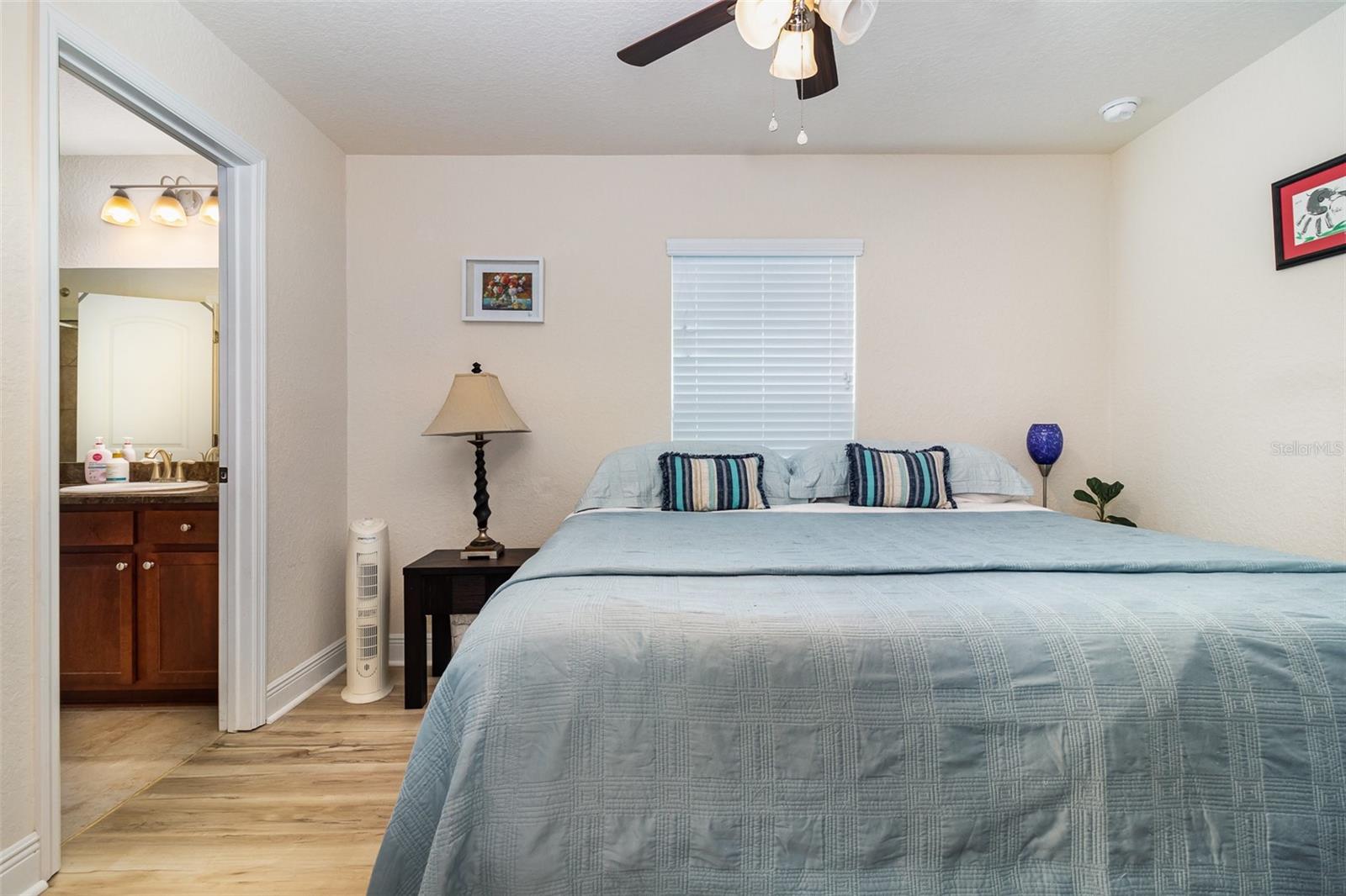Image 15 of 26 For 186 44th Street