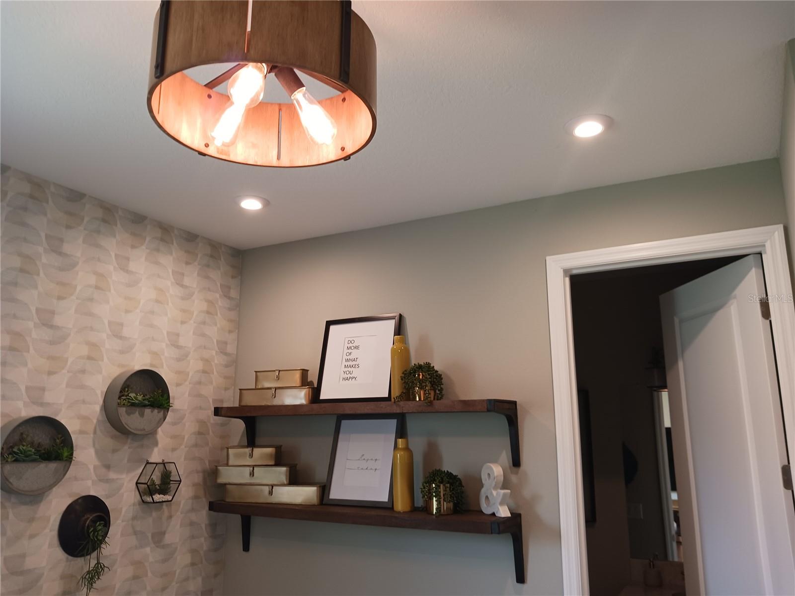 Image 32 of 84 For 7425 Bradbury Circle