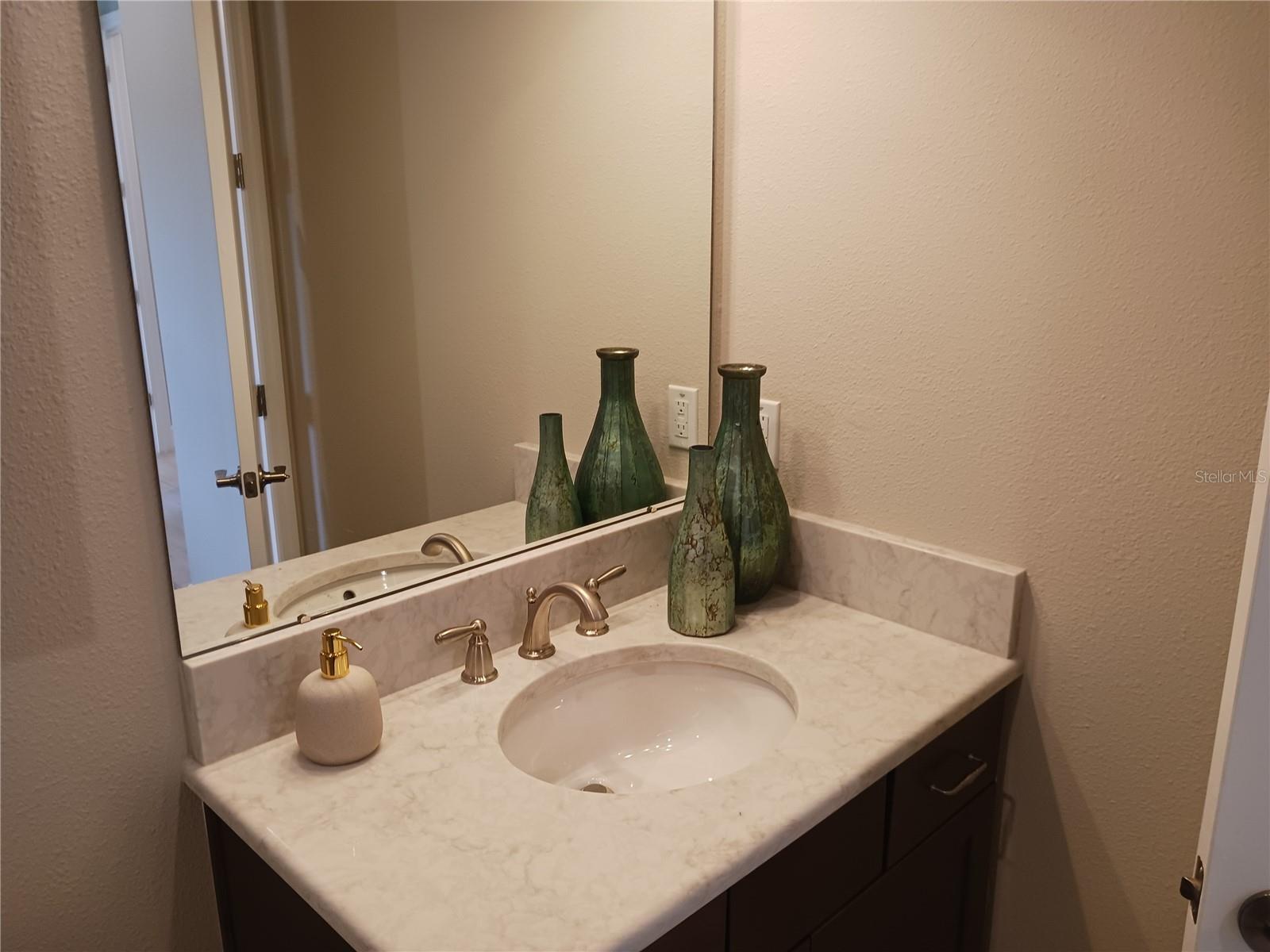 Image 36 of 84 For 7425 Bradbury Circle