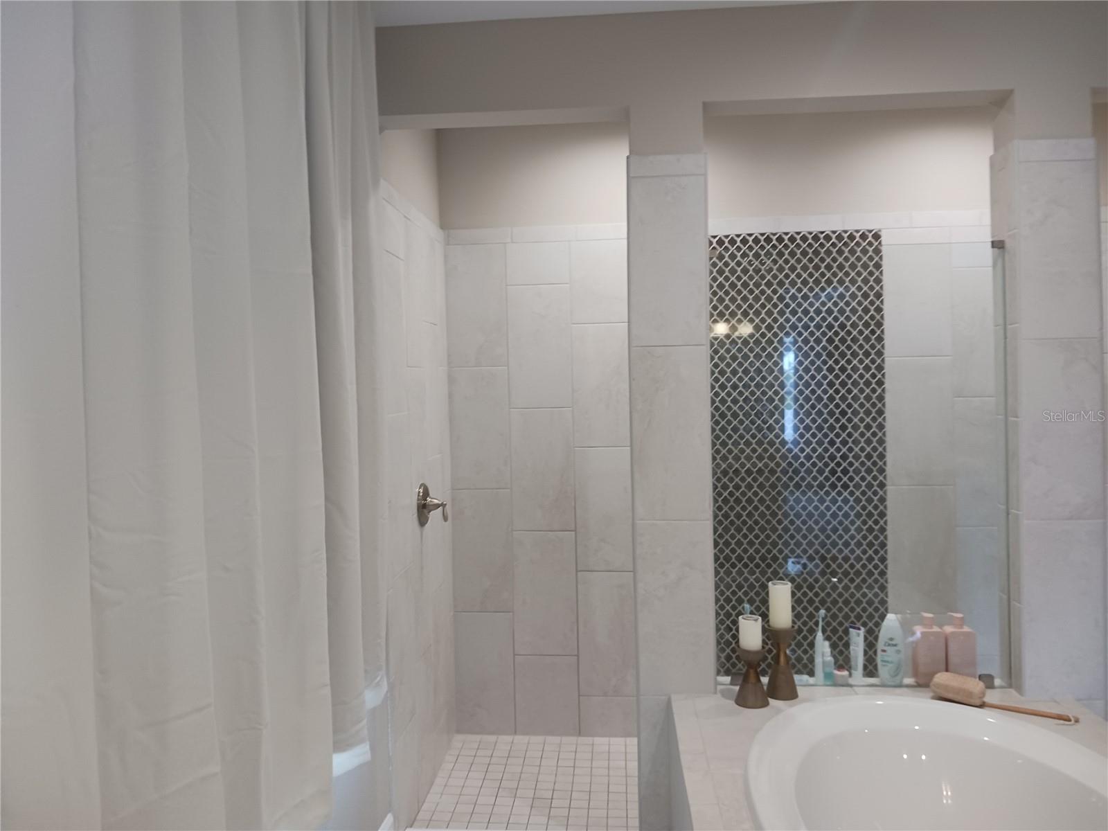 Image 72 of 84 For 7425 Bradbury Circle