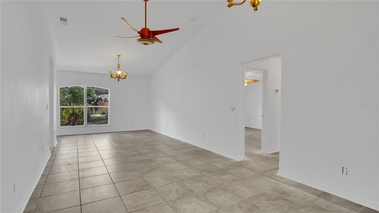 Image 6 of 36 For 5505 Magnolia Avenue