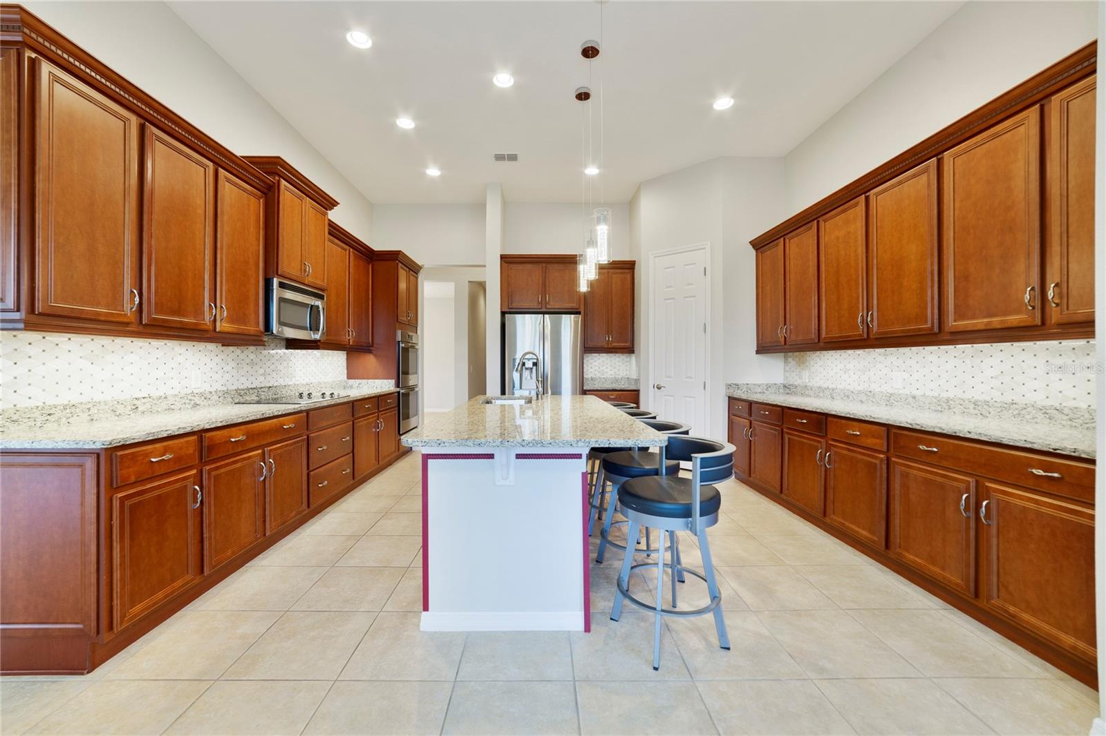 Image 10 of 34 For 801 San Raphael Street