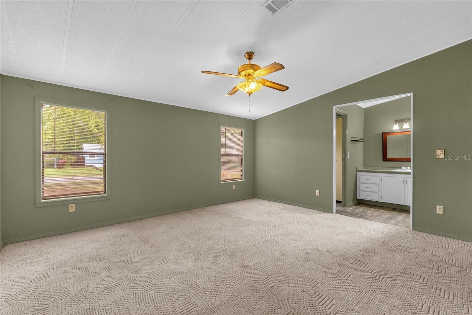 Image 17 of 32 For 17424 Rain Tree Court