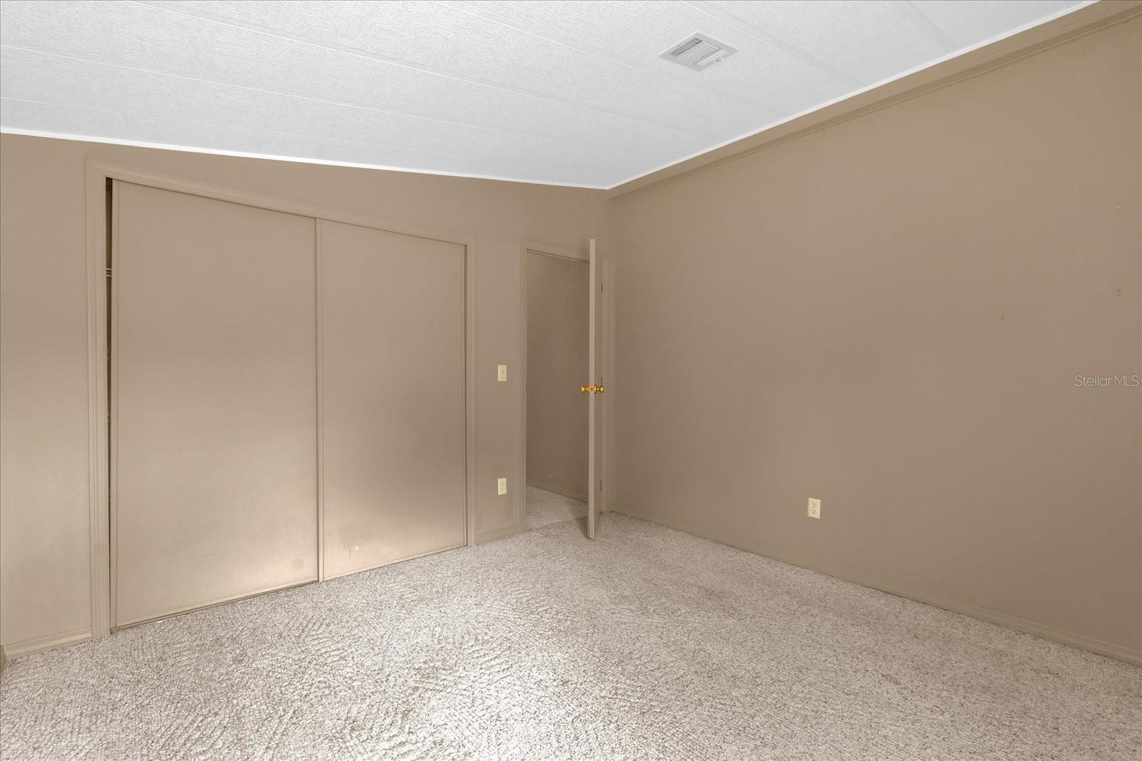 Image 23 of 32 For 17424 Rain Tree Court