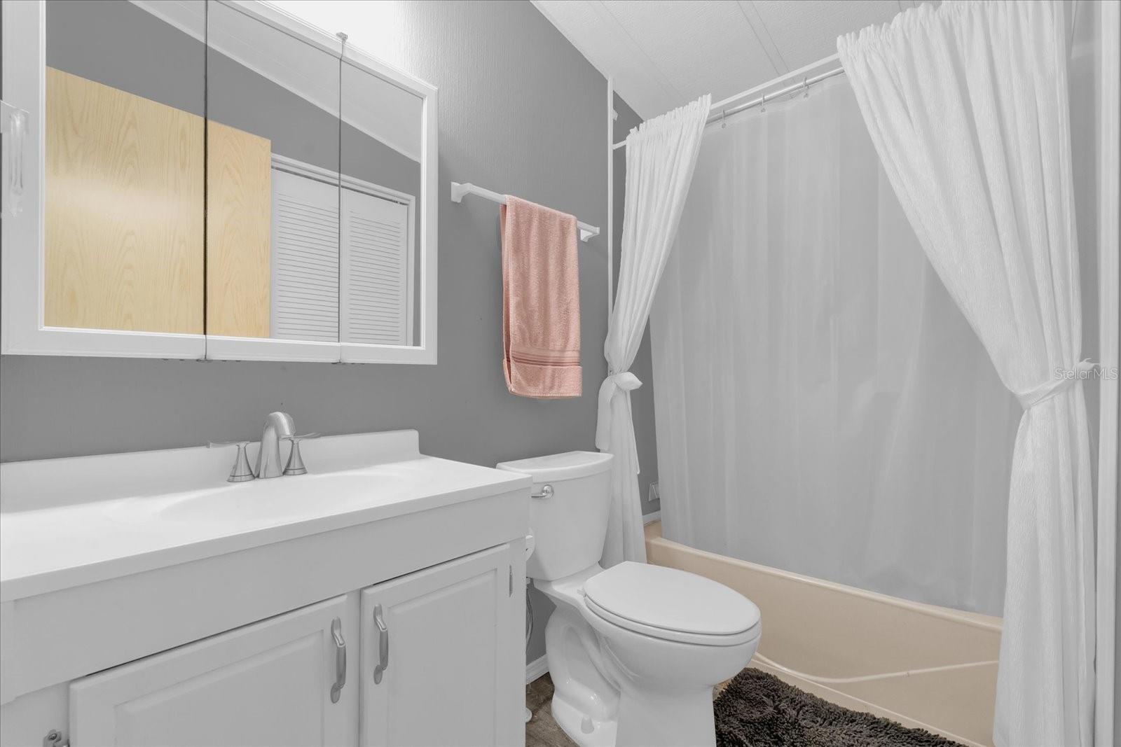 Image 24 of 32 For 17424 Rain Tree Court