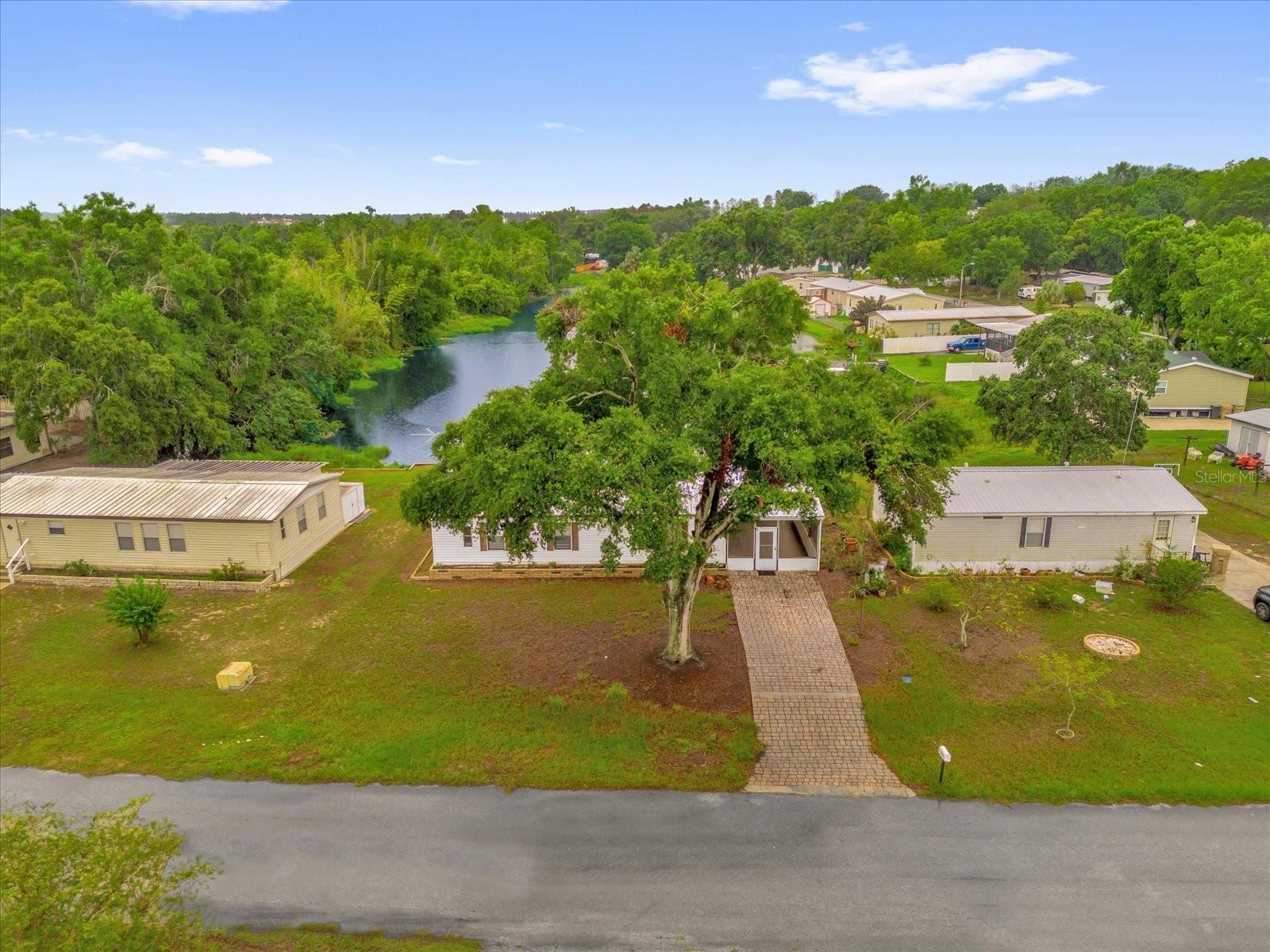 Image 29 of 32 For 17424 Rain Tree Court