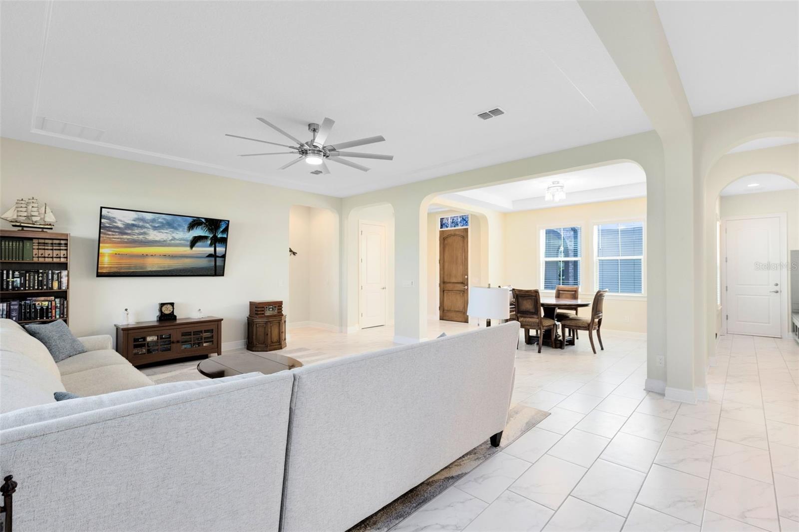 Image 11 of 45 For 16696 Otterchase Lane
