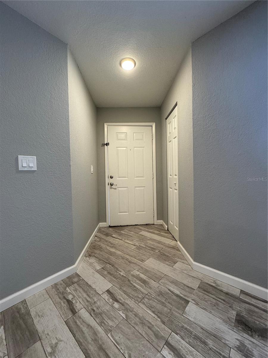 Image 2 of 8 For 3036 Parkway Boulevard 104