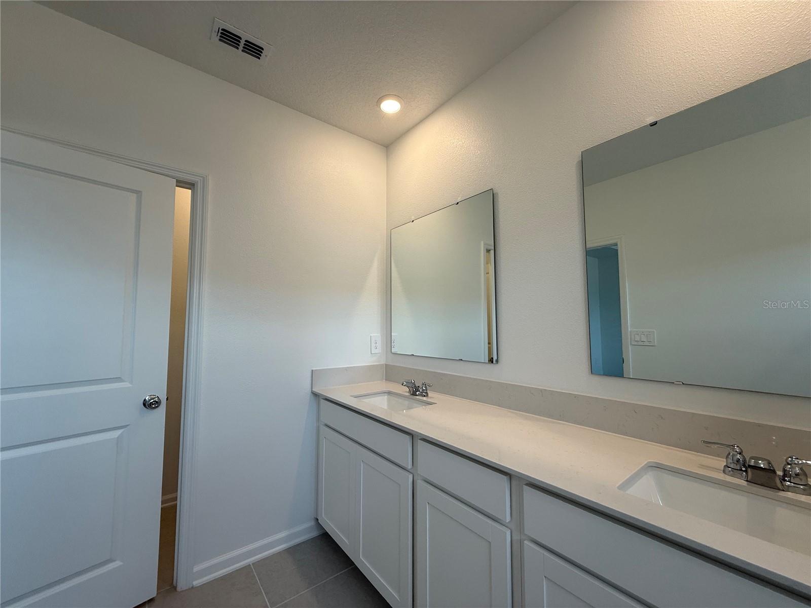 Image 11 of 17 For 2945 Prosperity Way