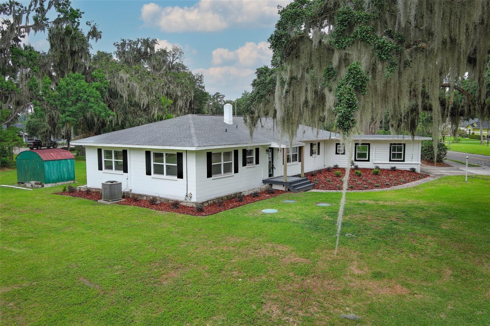 Image 72 of 73 For 656 Lake Charm Drive