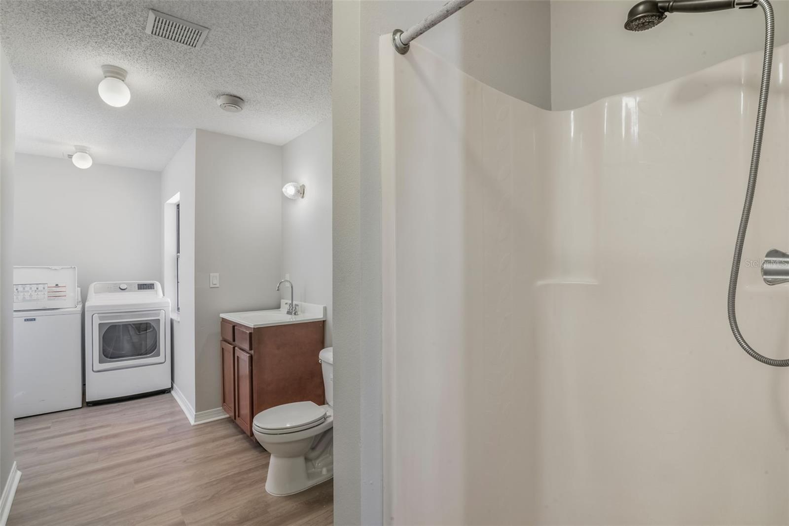 Image 45 of 78 For 1620 Texas Court