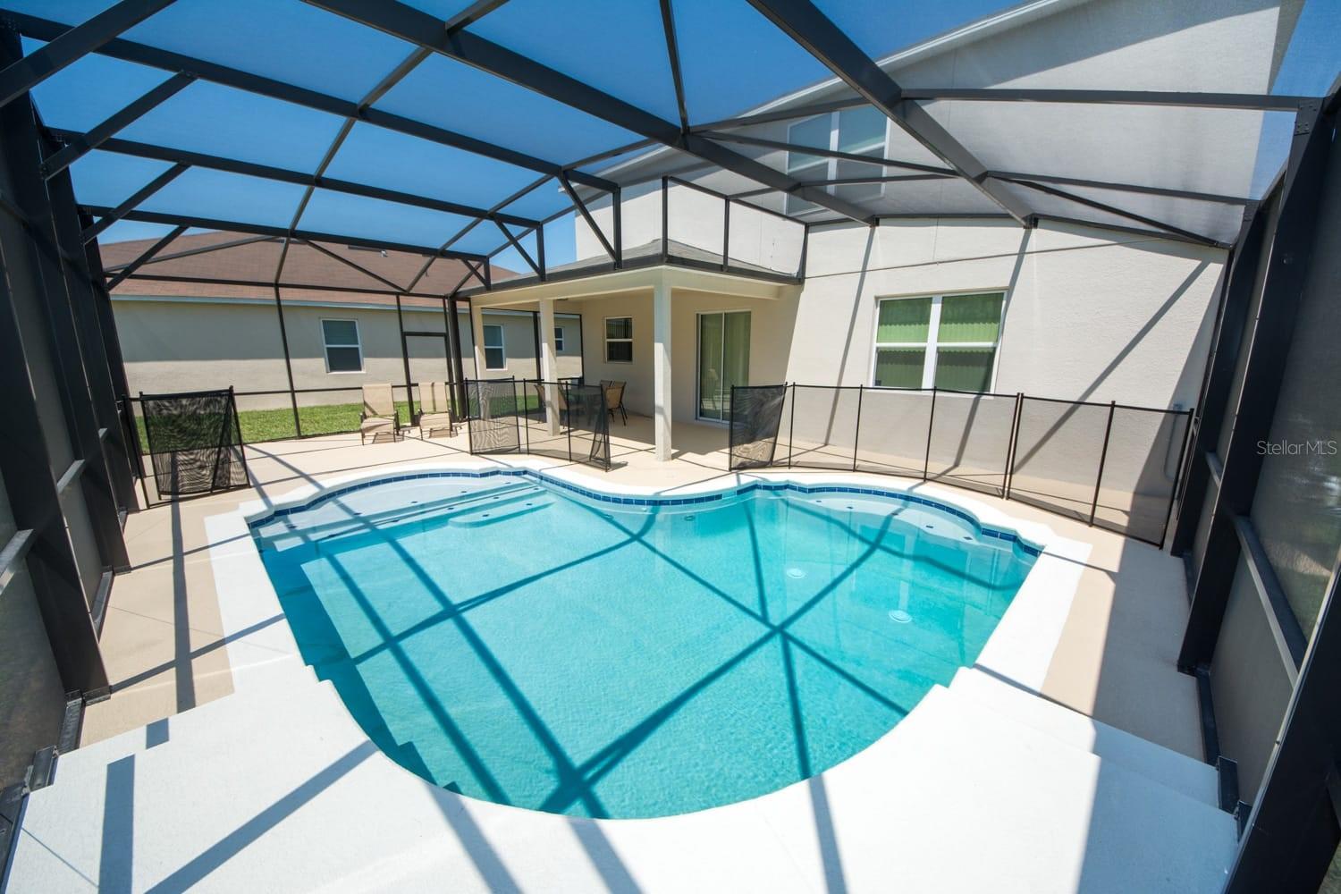 Image 2 of 13 For 4748 Blue Diamond Street