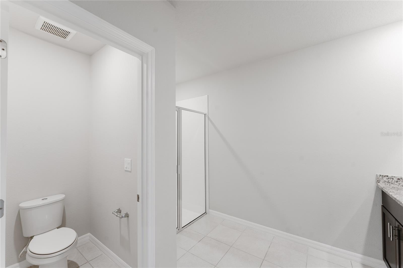 Image 22 of 39 For 856 Teton Street