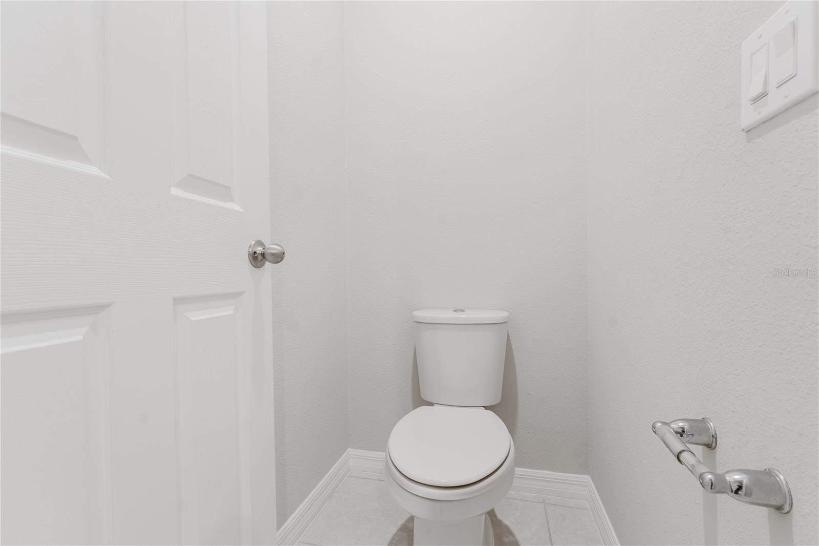 Image 26 of 39 For 856 Teton Street