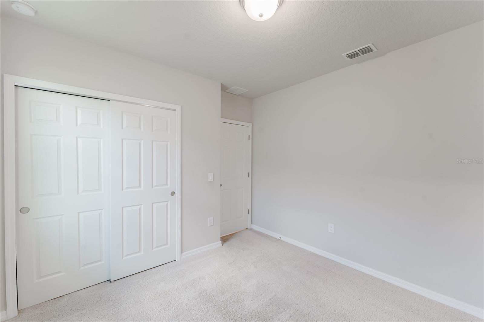 Image 29 of 39 For 856 Teton Street