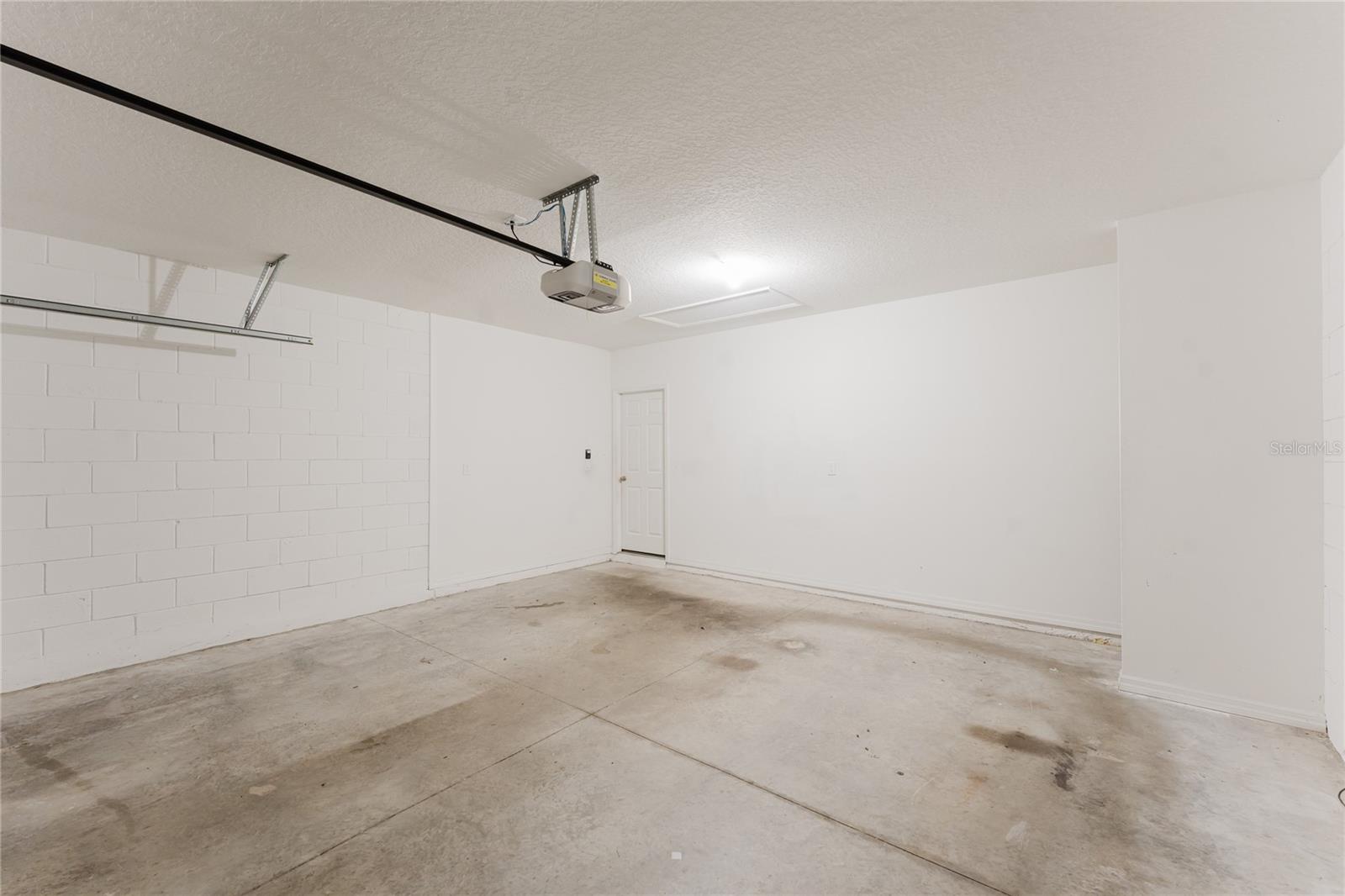Image 34 of 39 For 856 Teton Street