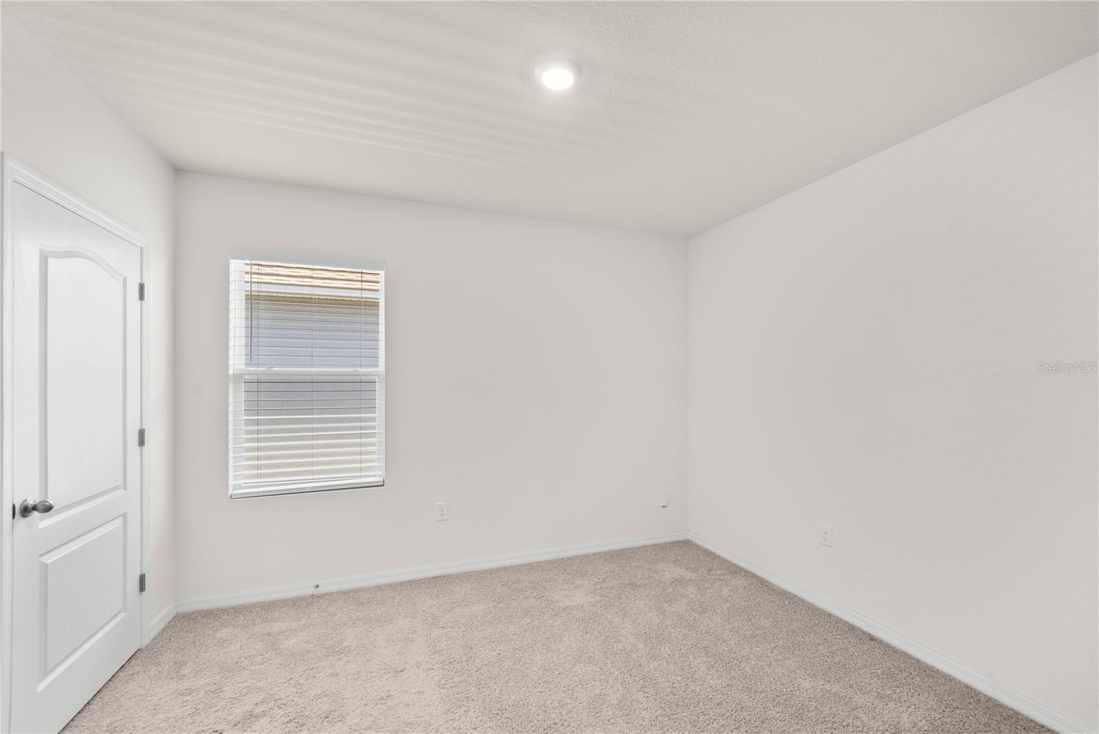 Image 13 of 30 For 280 Caryota Court