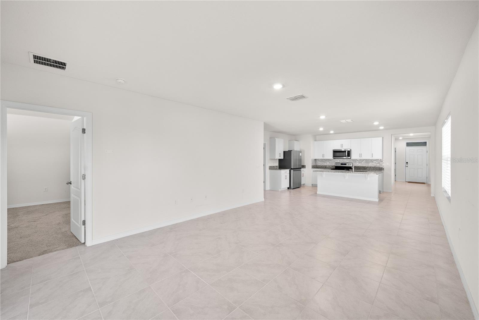 Image 4 of 30 For 280 Caryota Court