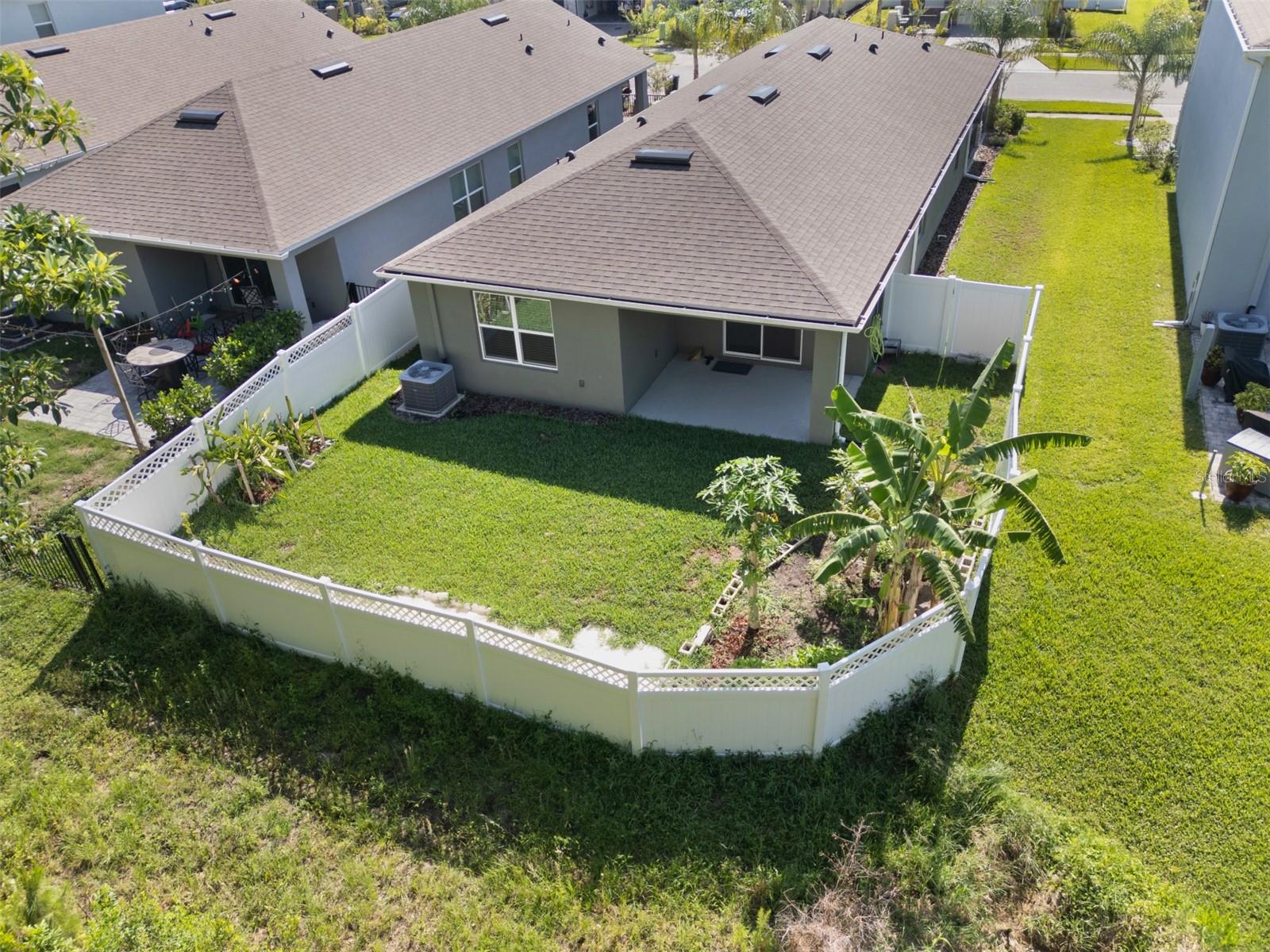 Image 7 of 30 For 280 Caryota Court