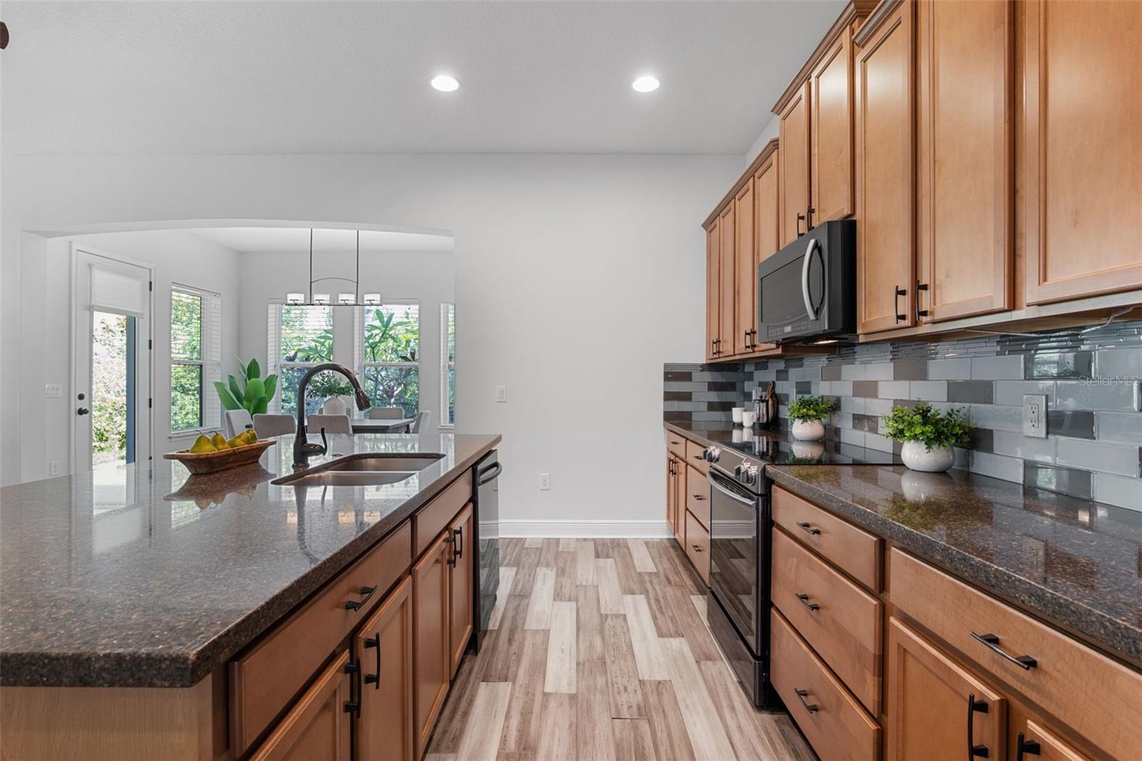 Image 15 of 69 For 8692 Tavistock Lakes Boulevard