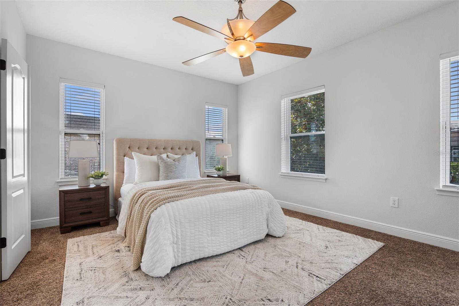 Image 23 of 69 For 8692 Tavistock Lakes Boulevard