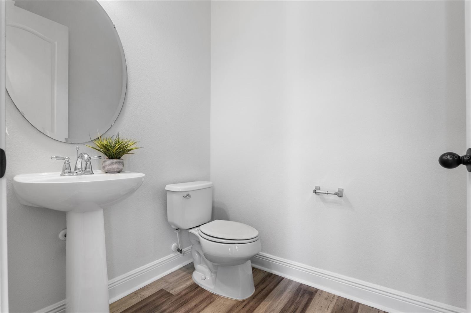 Image 44 of 69 For 8692 Tavistock Lakes Boulevard
