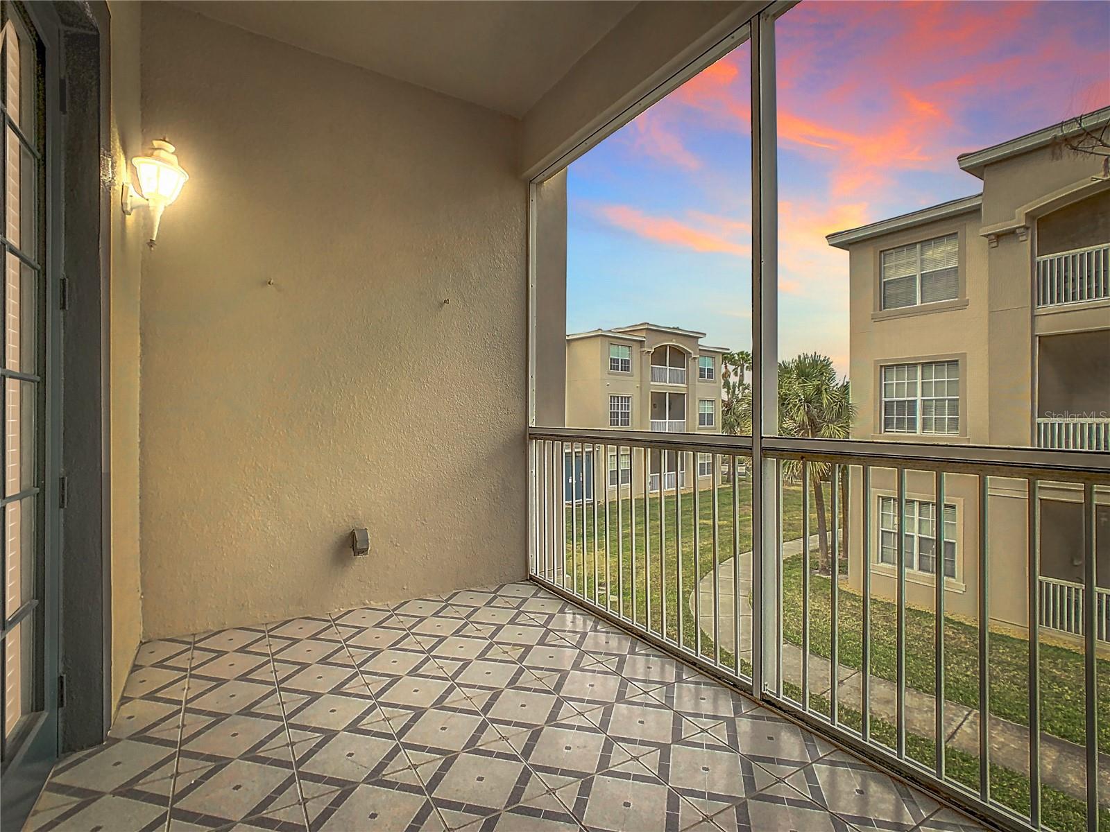 Image 2 of 72 For 3000 Laurel Park Lane 202