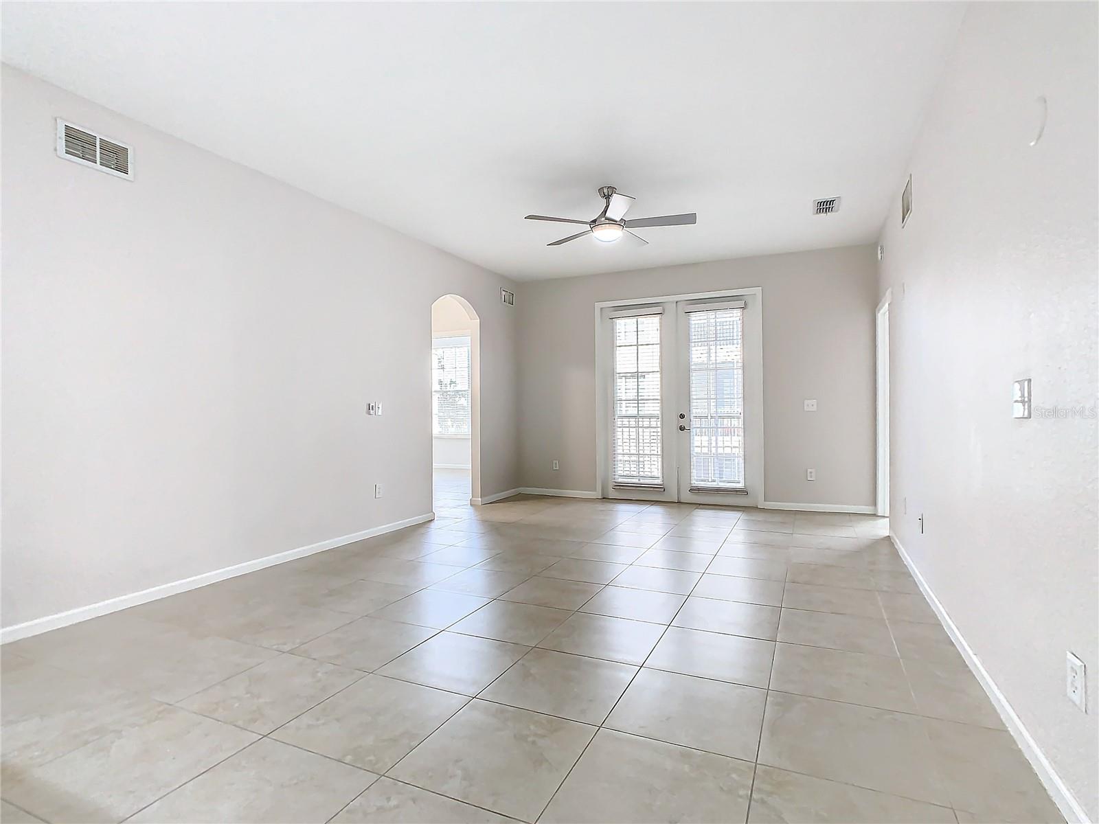 Image 20 of 72 For 3000 Laurel Park Lane 202
