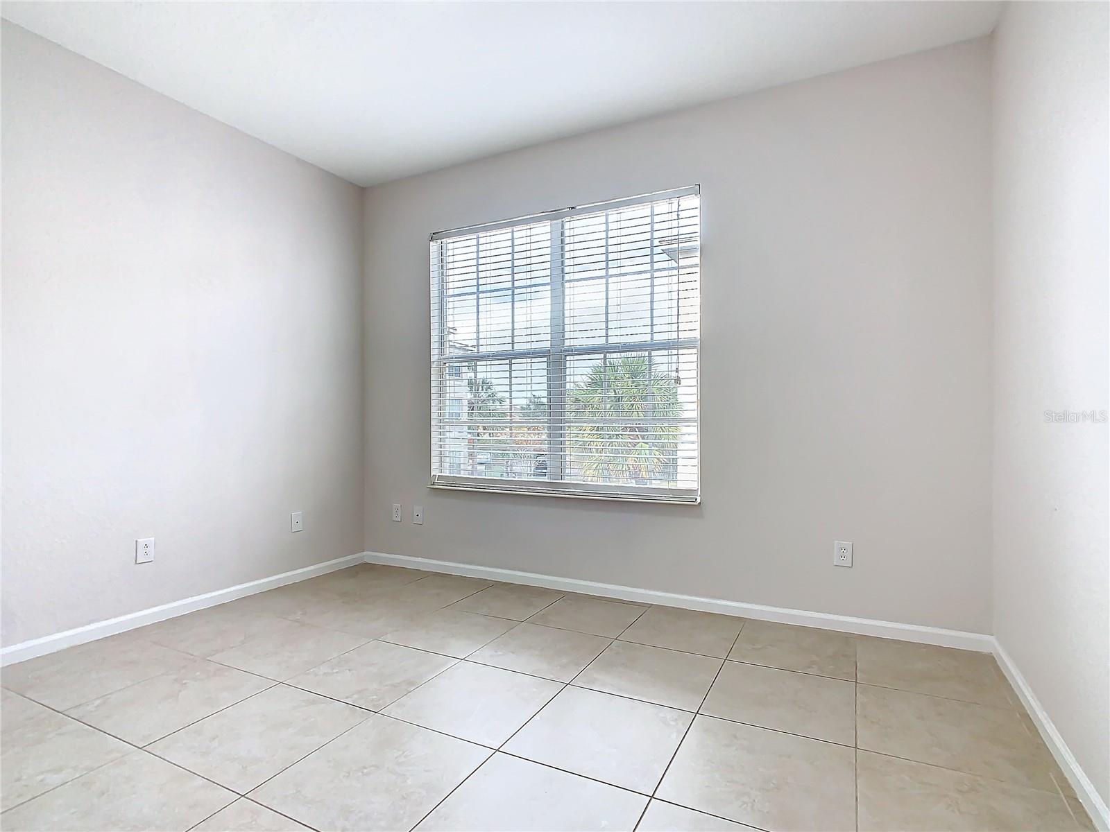 Image 42 of 72 For 3000 Laurel Park Lane 202
